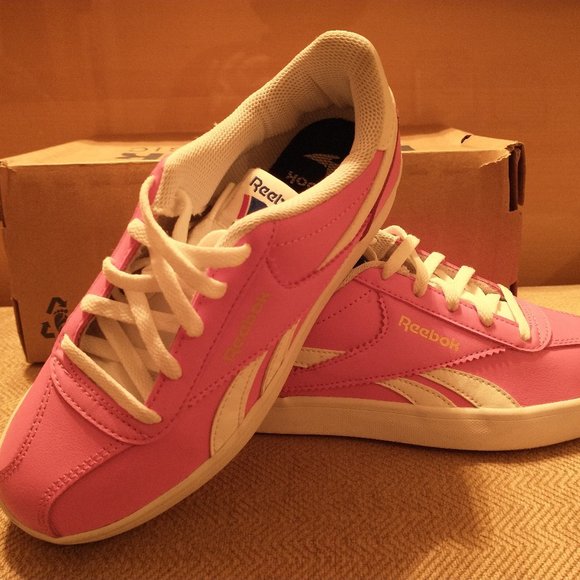 Pretty in Pink Girl Reebok Shoes 👟🎀🎈 - Picture 3 of 3